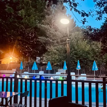 Avec Terrasse Pour 5 Personnes - Api-1-52-905 Kemping