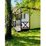 Avec Terrasse Pour 5 Personnes - Api-1-52-905 *