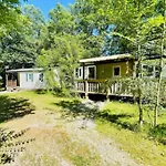 Camping Avec Terrasse Pour 5 Personnes - Api-1-52-905 Camon (Languedoc-Roussillon)