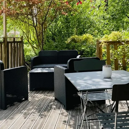 Avec Terrasse Pour 5 Personnes - Api-1-52-905 Camon (Languedoc-Roussillon)