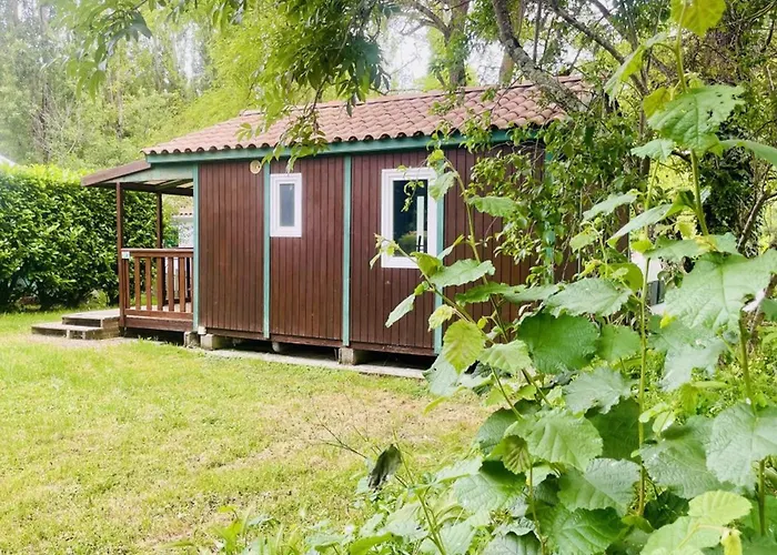 مكان تخييم Avec Terrasse Pour 5 Personnes - Api-1-52-905 *