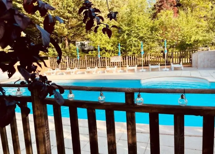 Avec Terrasse Pour 5 Personnes - Api-1-52-905 אתר קמפינג *