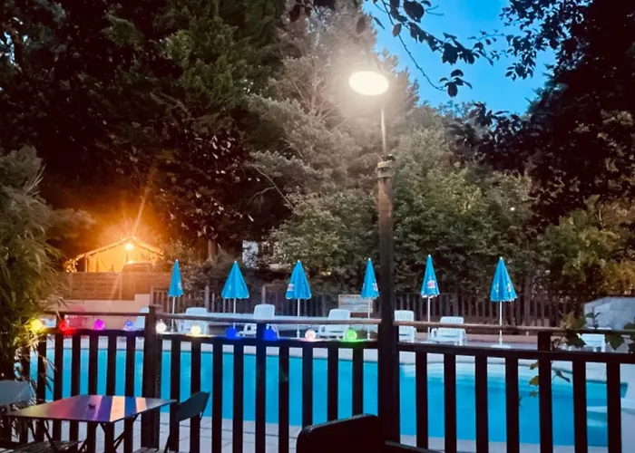 Avec Terrasse Pour 5 Personnes - Api-1-52-905 مكان تخييم