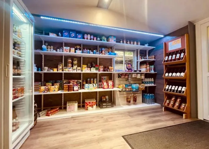 مكان تخييم Avec Terrasse Pour 5 Personnes - Api-1-52-905 Camon (Languedoc-Roussillon)