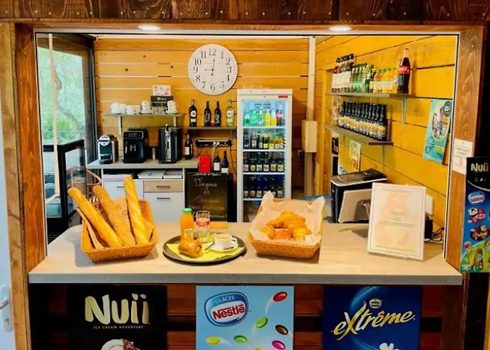 مكان تخييم Avec Terrasse Pour 5 Personnes - Api-1-52-905