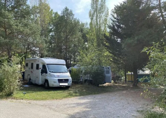 Avec Terrasse Pour 5 Personnes - Api-1-52-905 Camon (Languedoc-Roussillon)