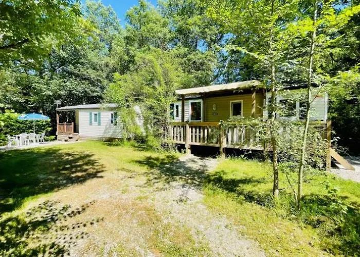 مكان تخييم Avec Terrasse Pour 5 Personnes - Api-1-52-905 Camon (Languedoc-Roussillon)